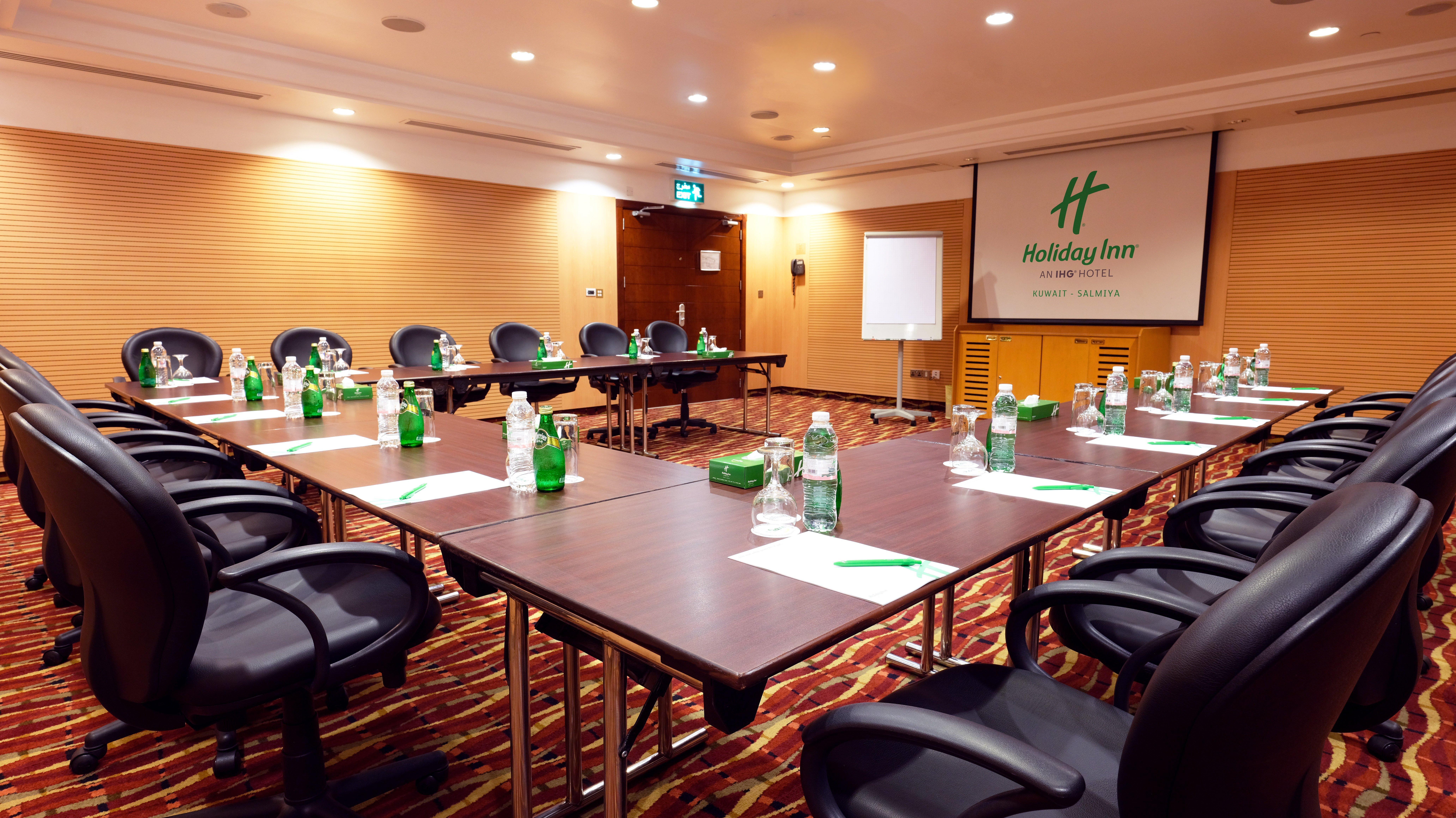 Holiday Inn - Suites Kuwait Salmiya By Ihg Kuwait City Eksteriør bilde