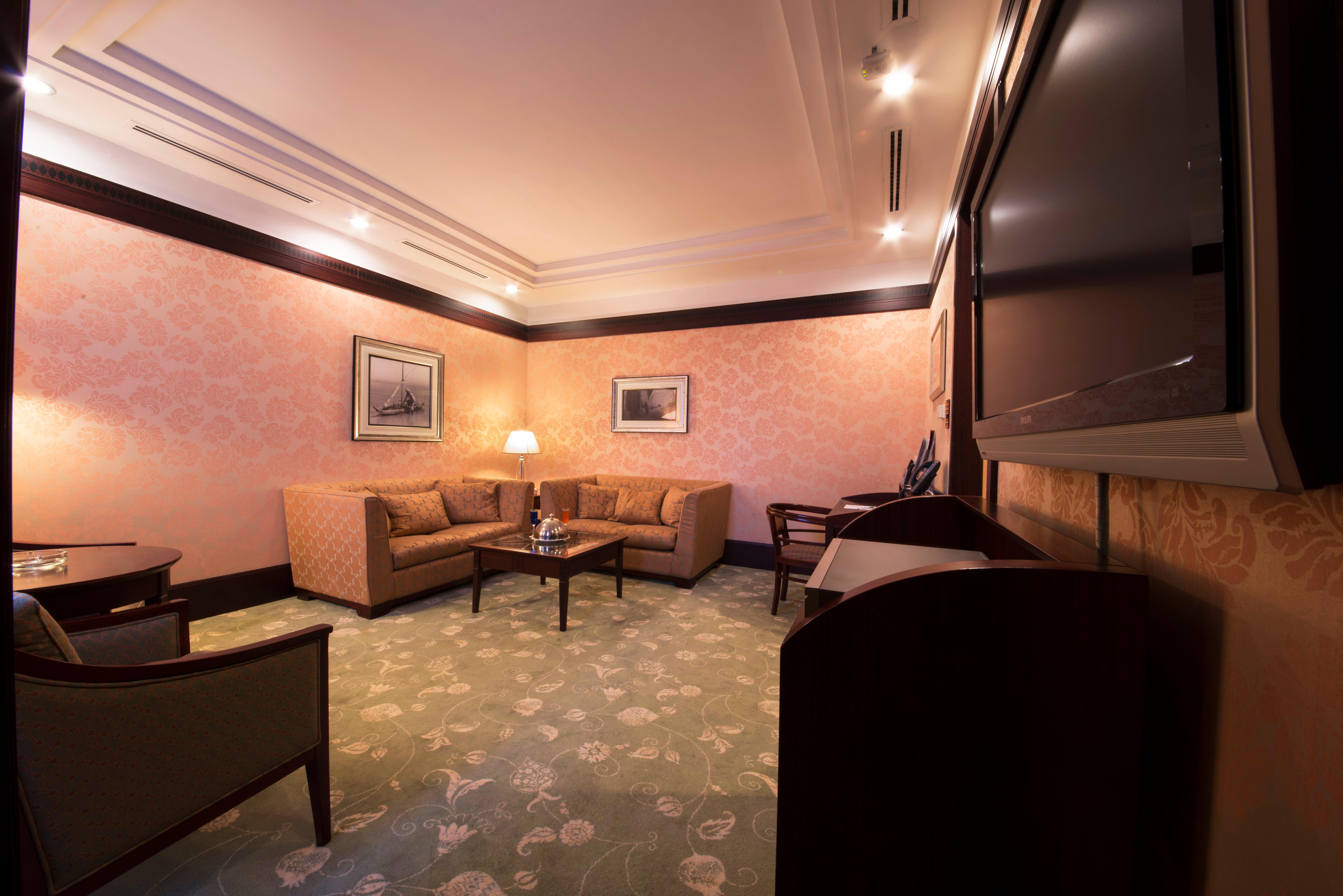 Holiday Inn - Suites Kuwait Salmiya By Ihg Kuwait City Eksteriør bilde