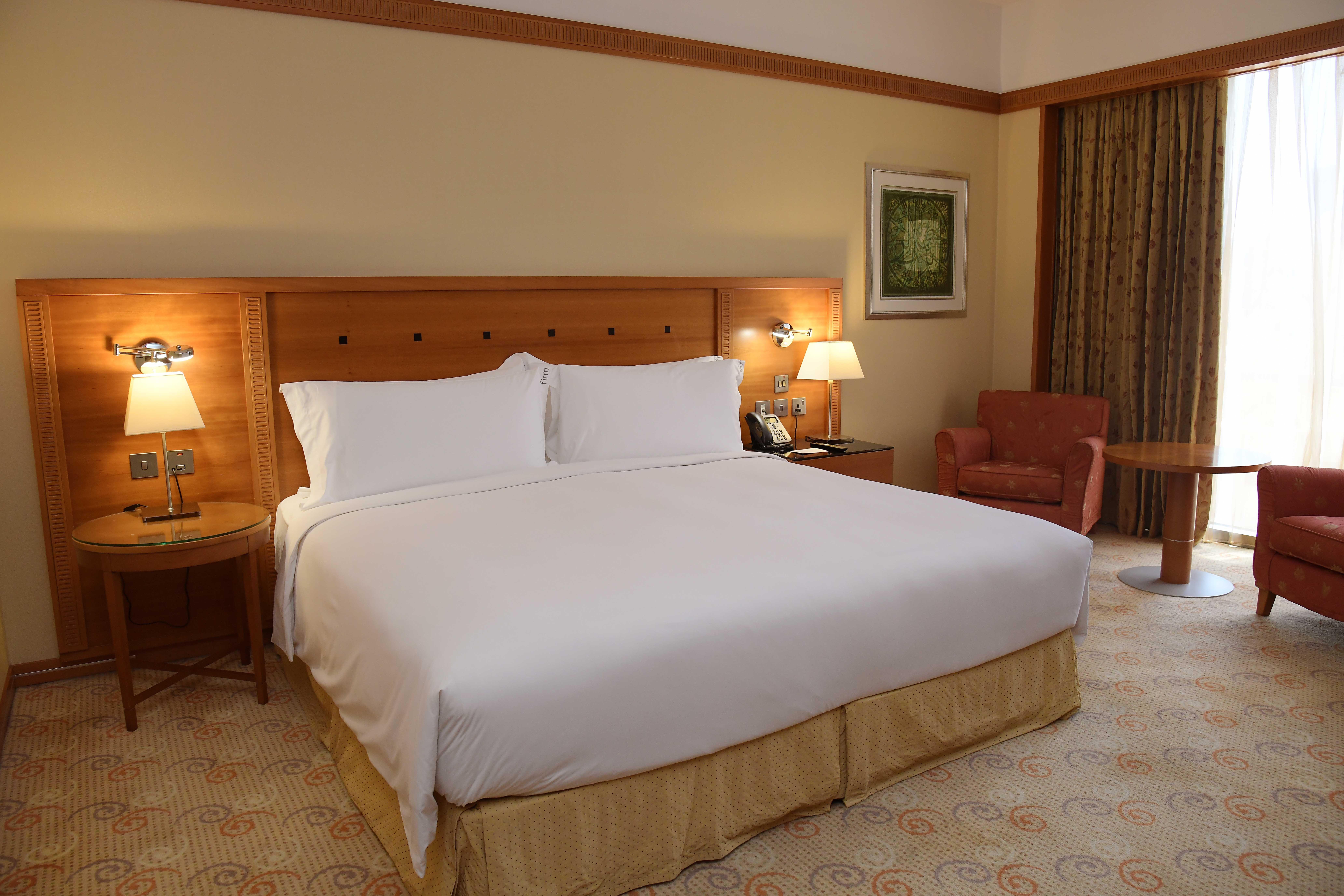Holiday Inn - Suites Kuwait Salmiya By Ihg Kuwait City Eksteriør bilde