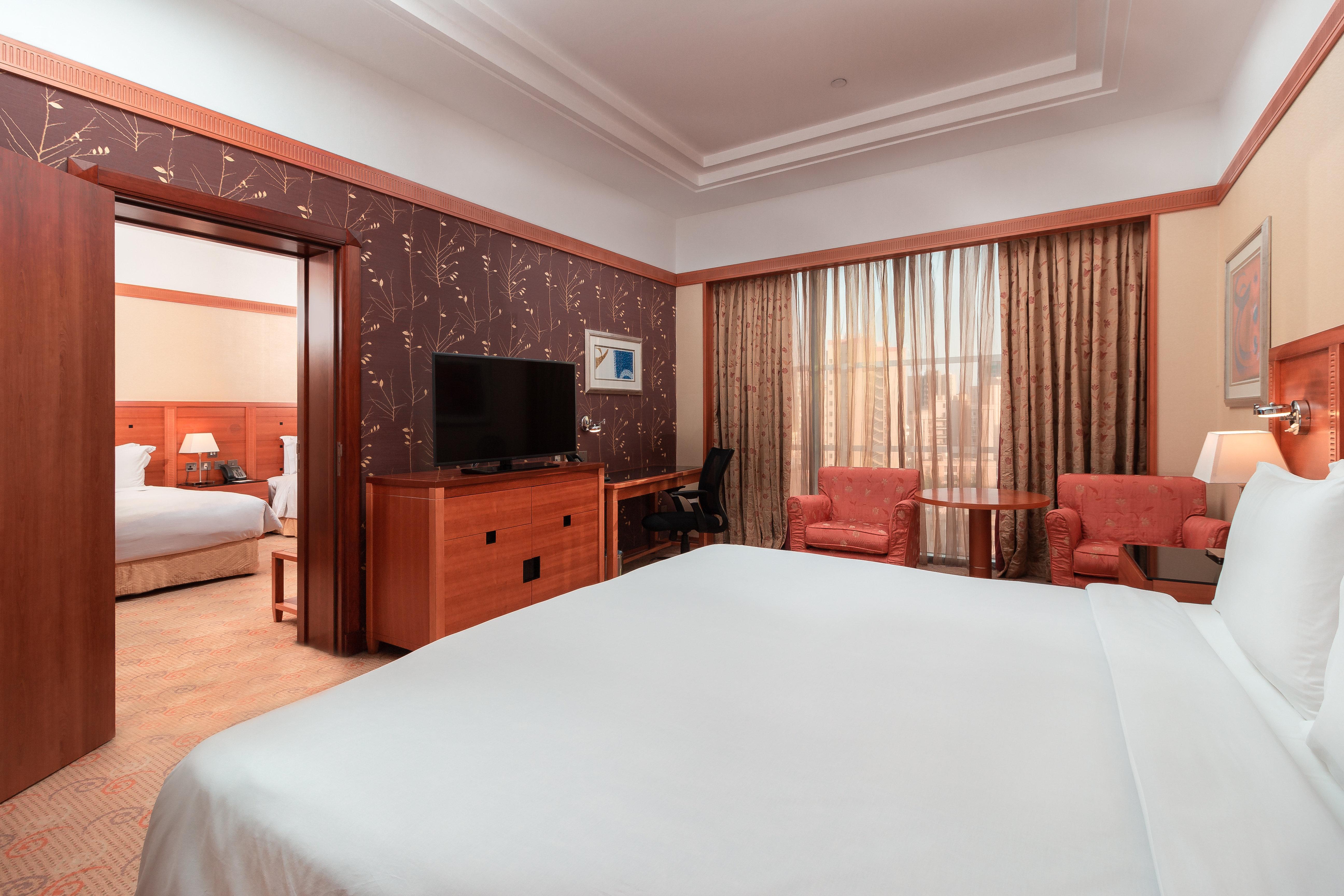 Holiday Inn - Suites Kuwait Salmiya By Ihg Kuwait City Eksteriør bilde