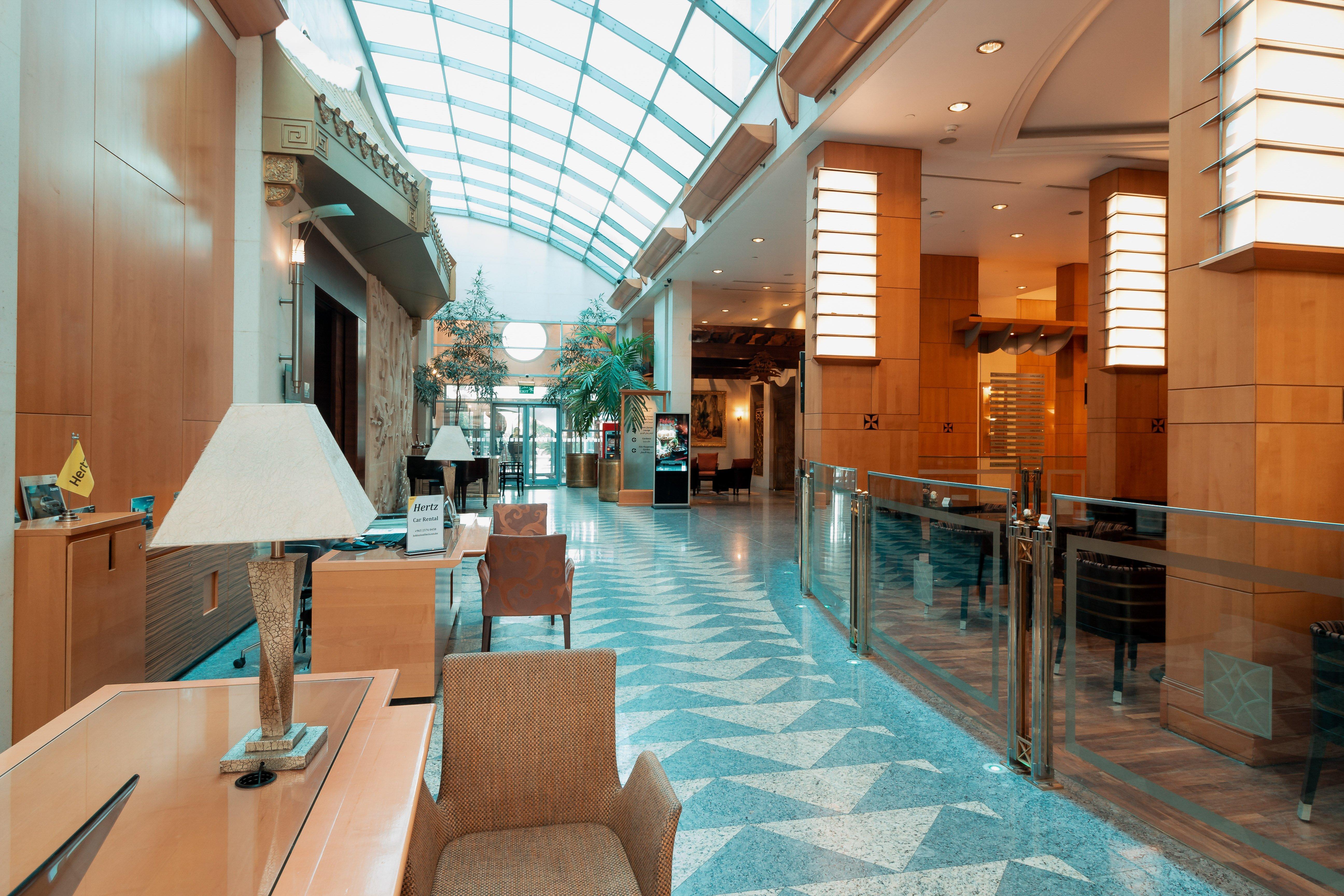 Holiday Inn - Suites Kuwait Salmiya By Ihg Kuwait City Eksteriør bilde